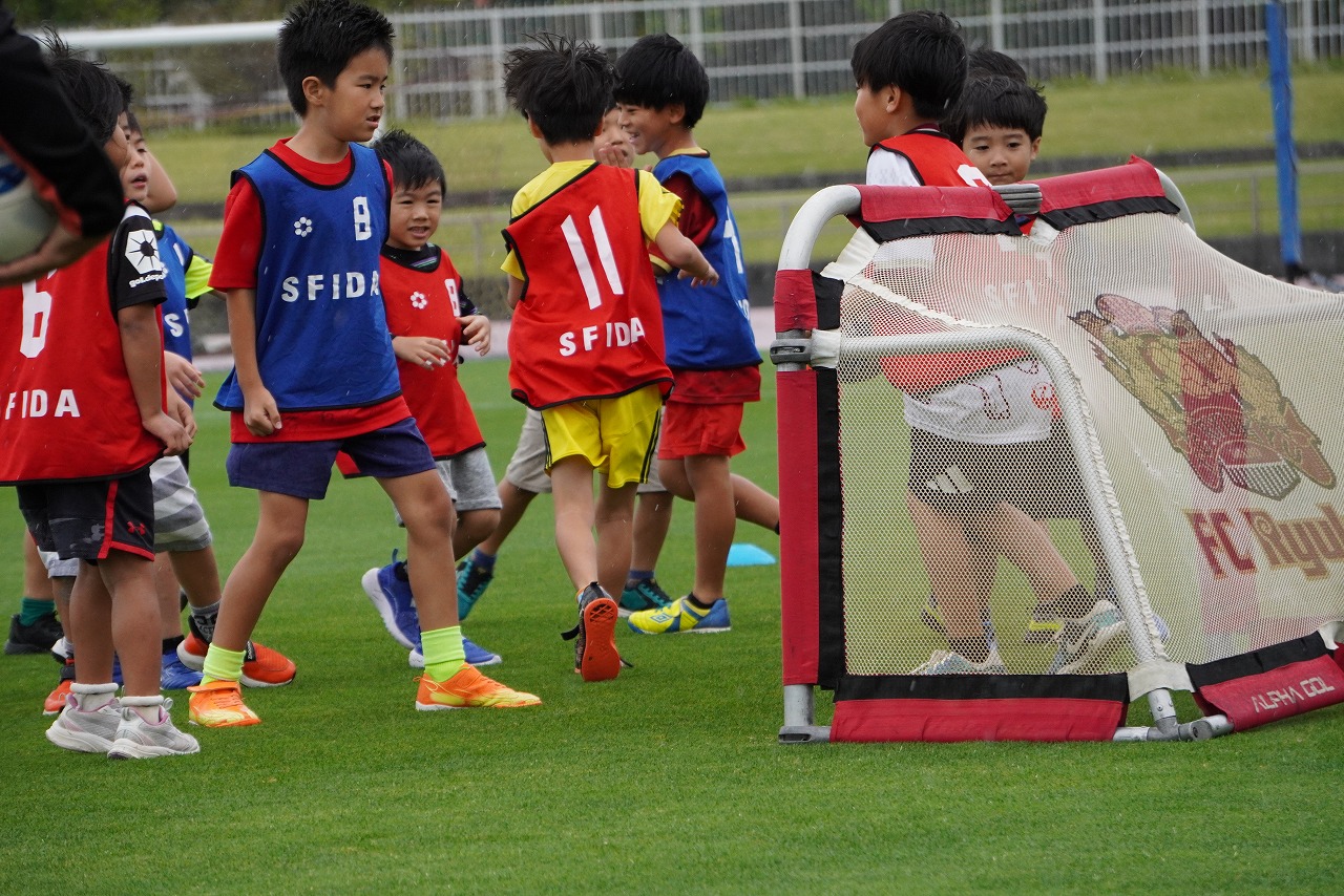 ミニ試合を楽しむ(低学年)